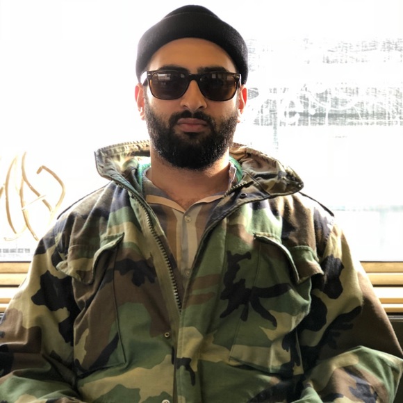 Meet your Posher - Picture 1 of 1